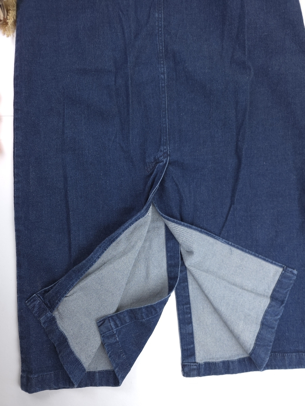 Classic Button-Front Denim Skirt - Dark Blue - Picture 7 of 12